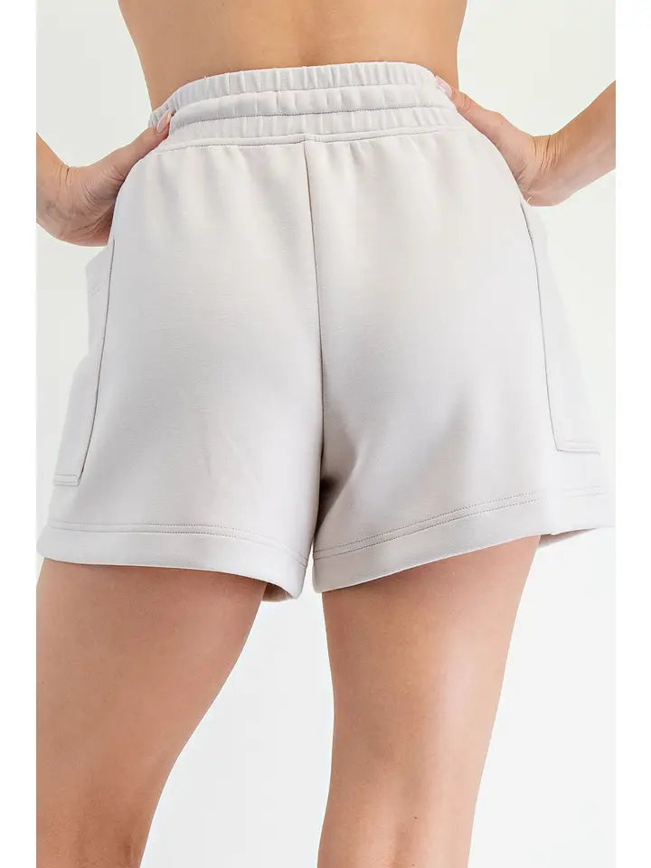 Patch Pocket Short - Mocha Cream