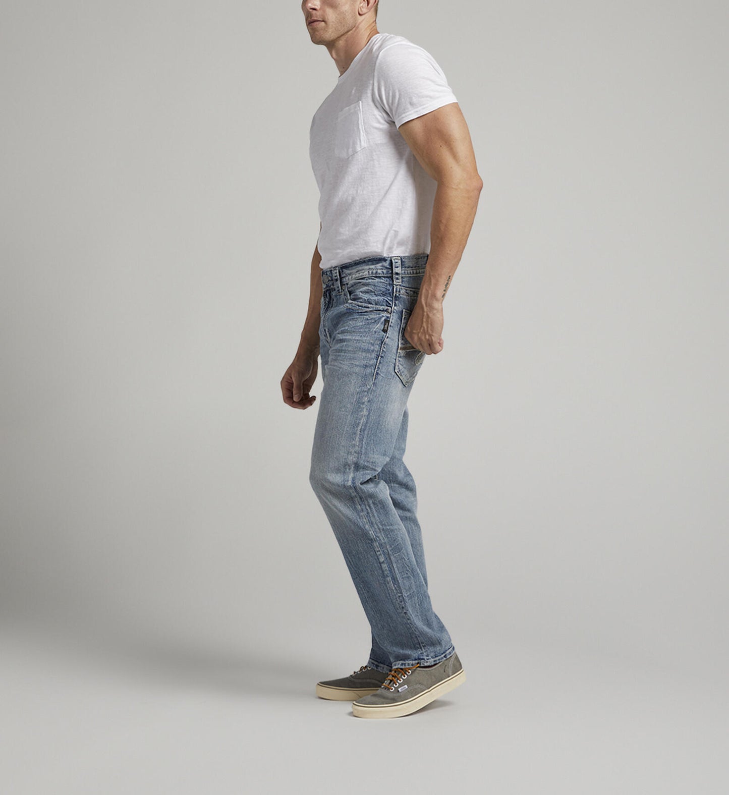 Eddie Relaxed Fit Tapered Leg Jeans-Silver Jean Co-DISTRICT 1